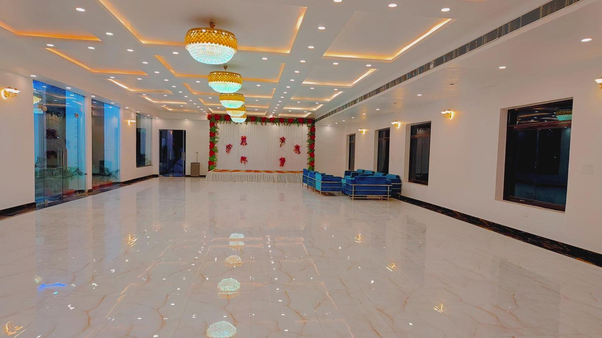 Awadh Samrat Resort Ayodhya Buitenkant foto