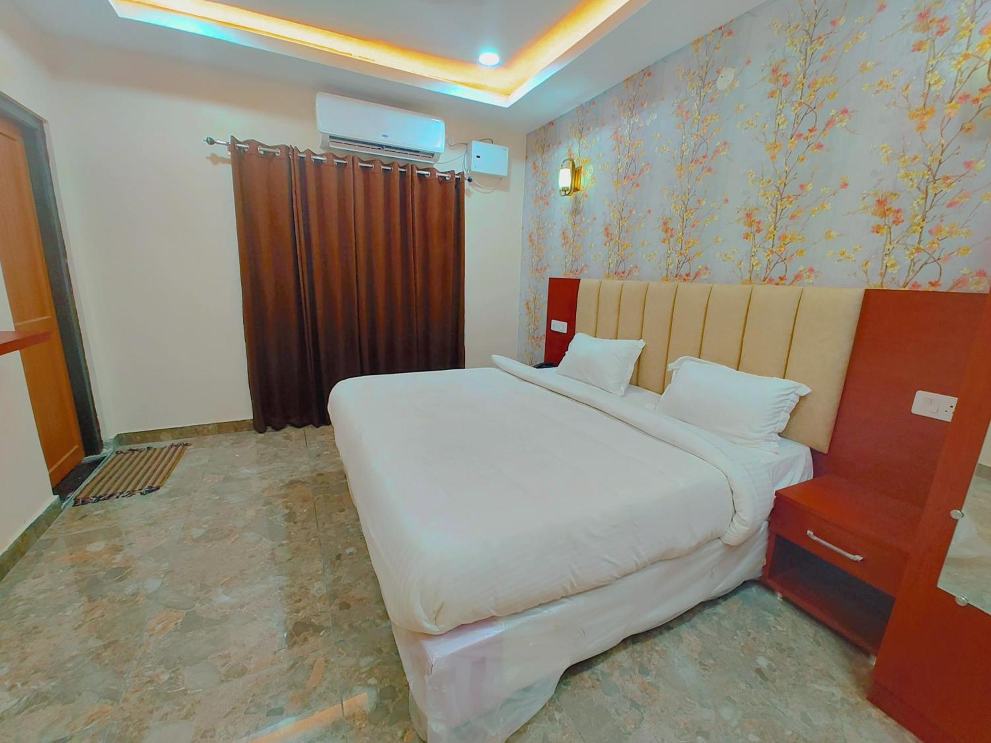 Awadh Samrat Resort Ayodhya Buitenkant foto