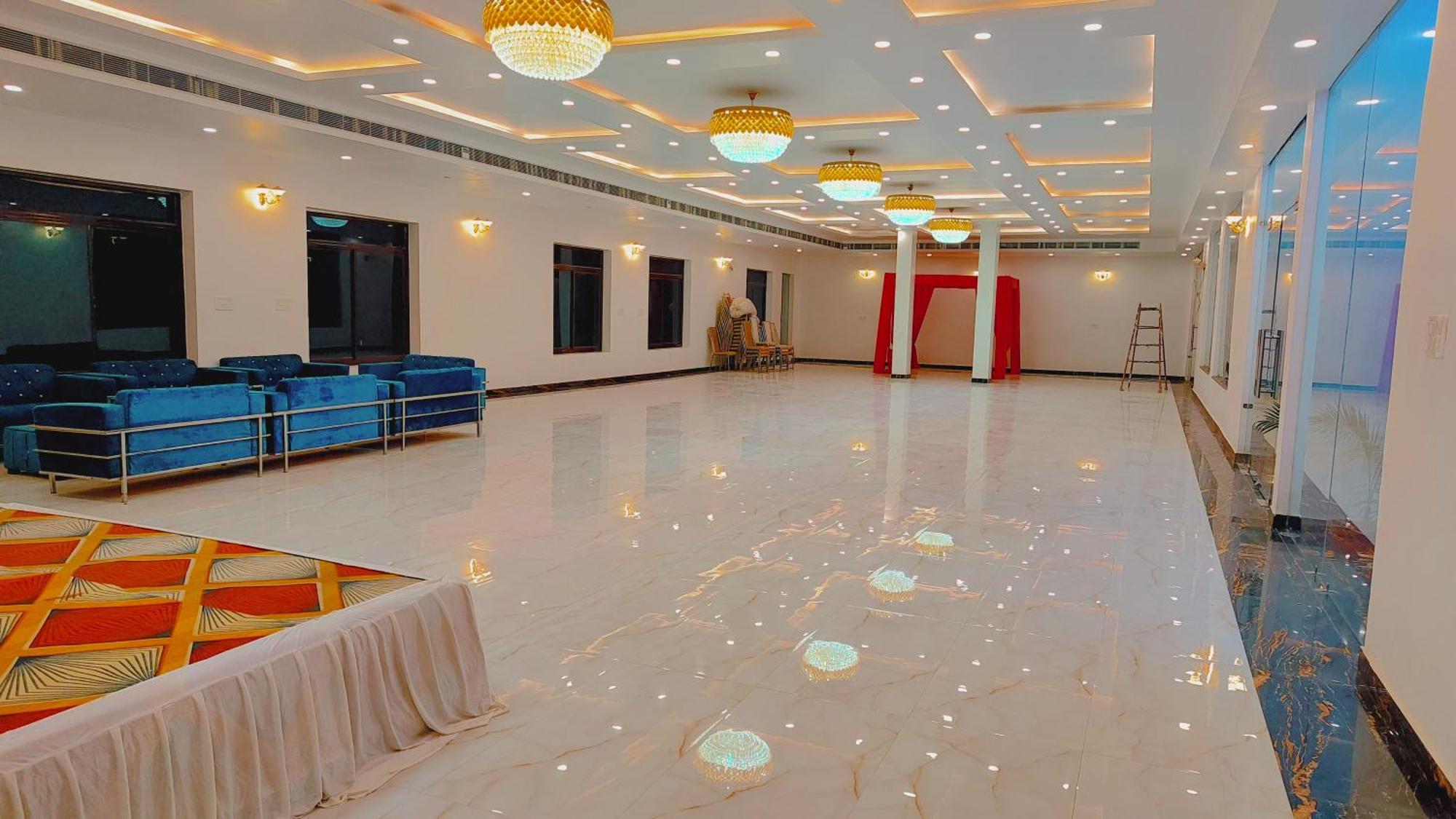 Awadh Samrat Resort Ayodhya Buitenkant foto