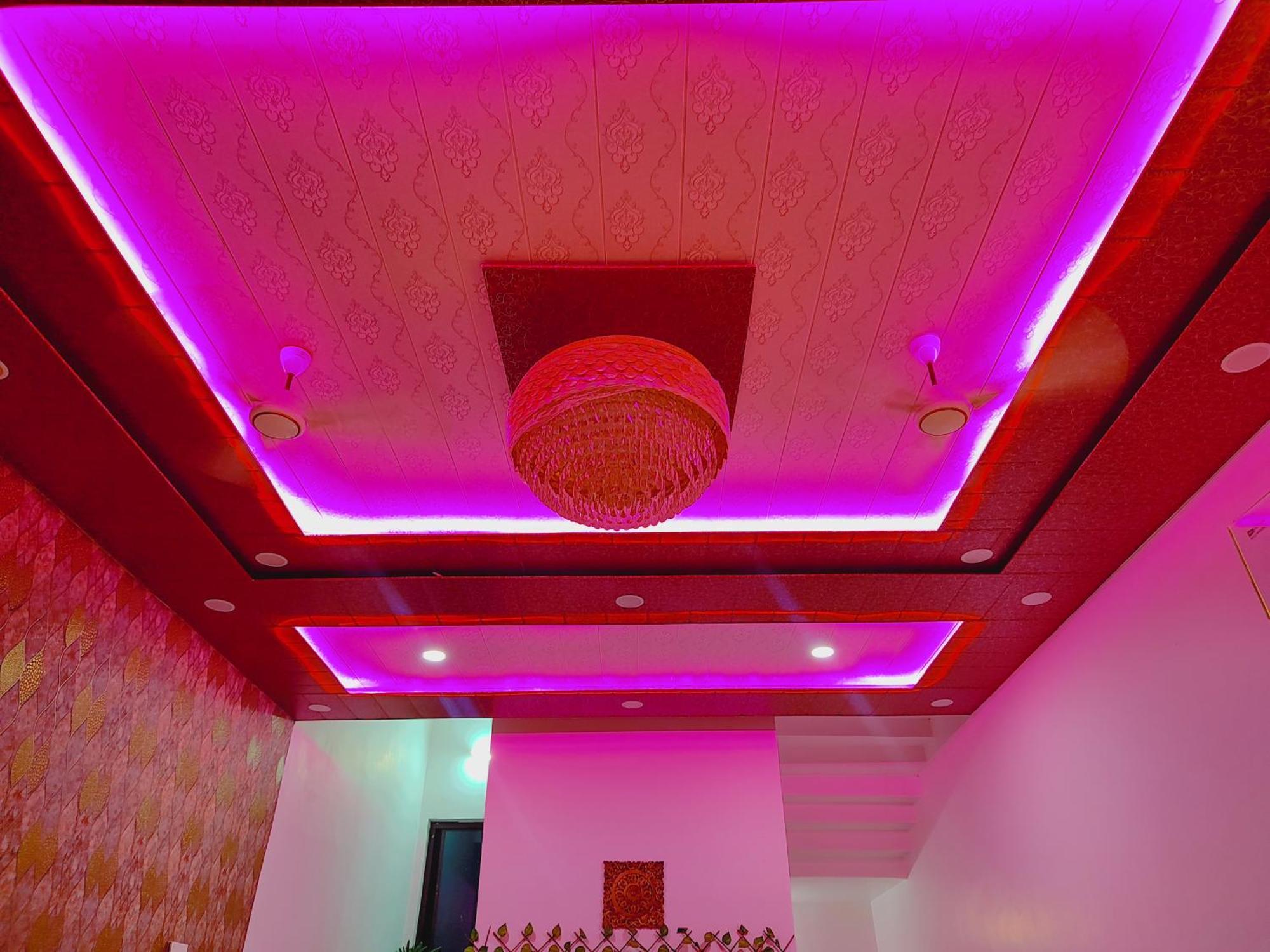 Awadh Samrat Resort Ayodhya Buitenkant foto