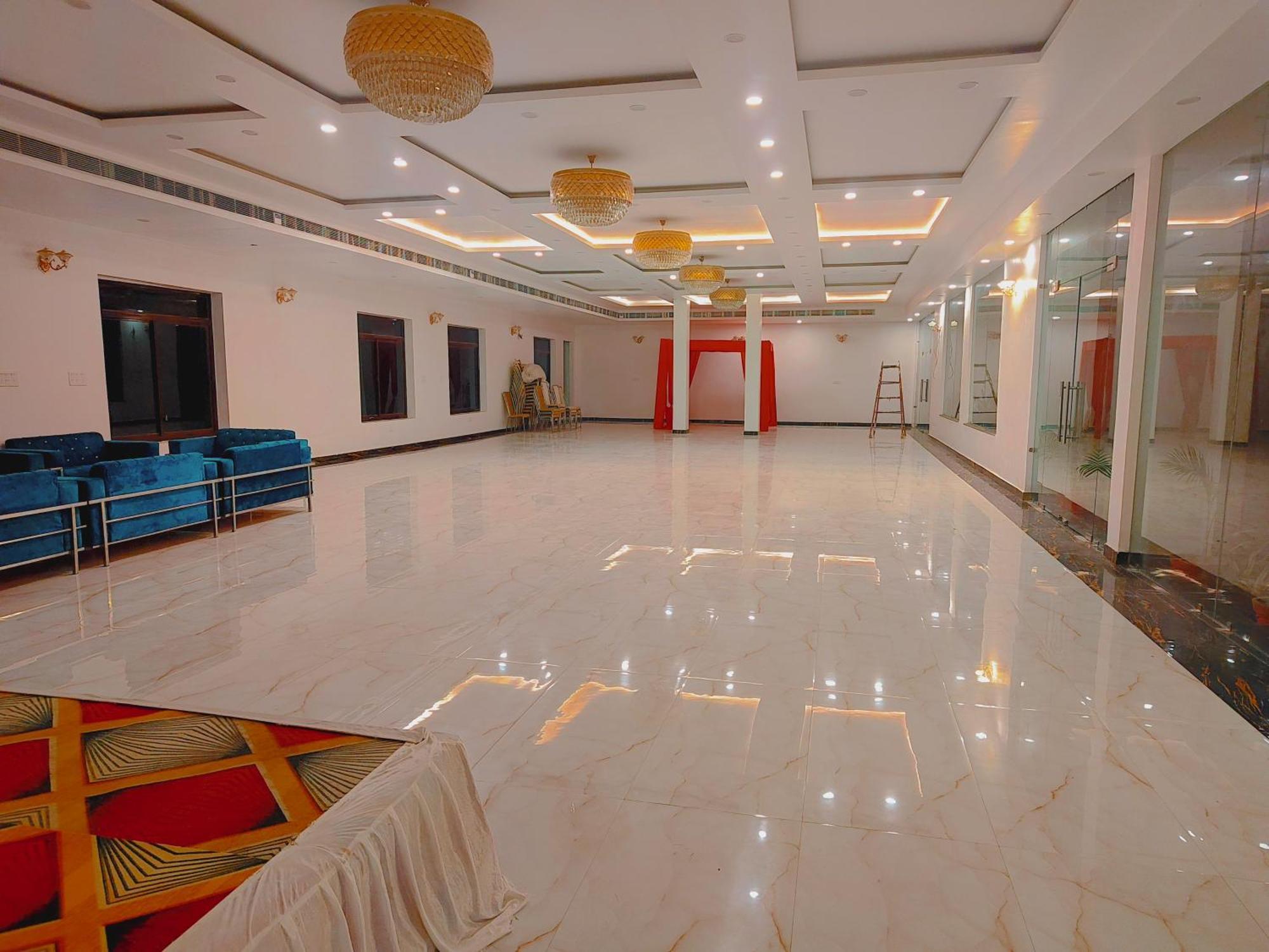 Awadh Samrat Resort Ayodhya Buitenkant foto