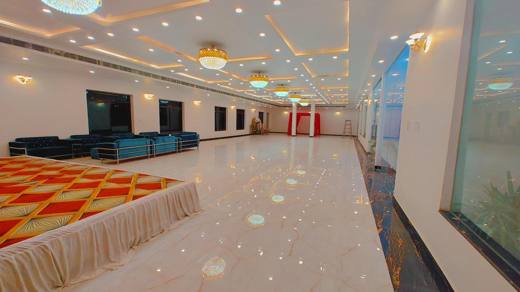 Awadh Samrat Resort Ayodhya Buitenkant foto